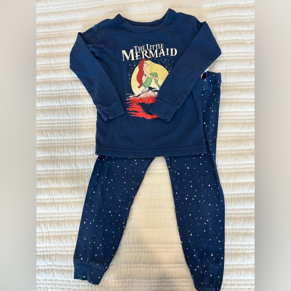 BabyGap Disney Little Mermaid Pajama Set Size 3T